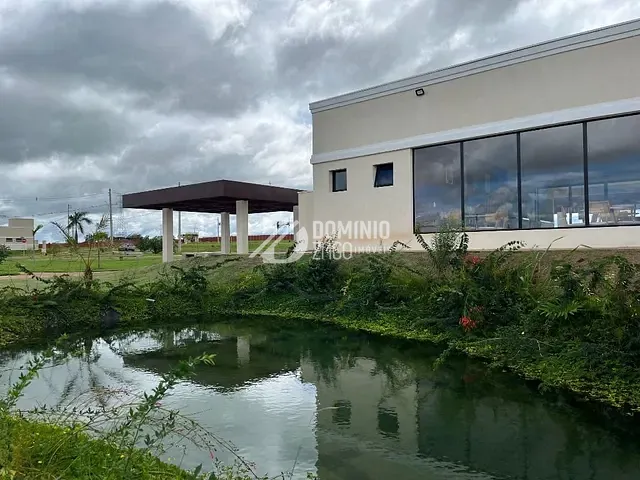 Casa com 250m² 3 quartos e 2 banheiros, à venda, no bairro Conjunto Manoel Mendes em Uberaba