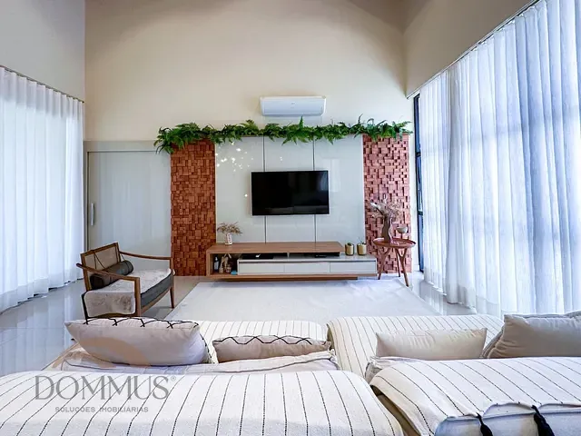 Casa com 509m² 3 quartos e 3 banheiros, à venda, no bairro Condomínio Lagoa Silvana - Parques do Vale em Caratinga