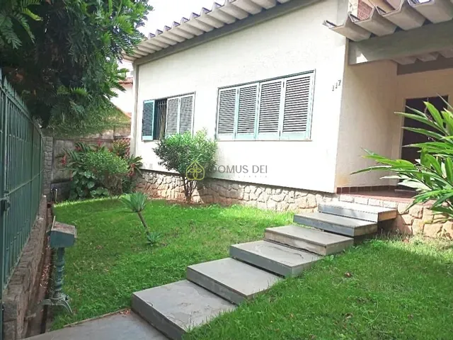 Casa com 430m² 3 quartos e 3 banheiros, à venda, no bairro Jardim Amália em Volta Redonda