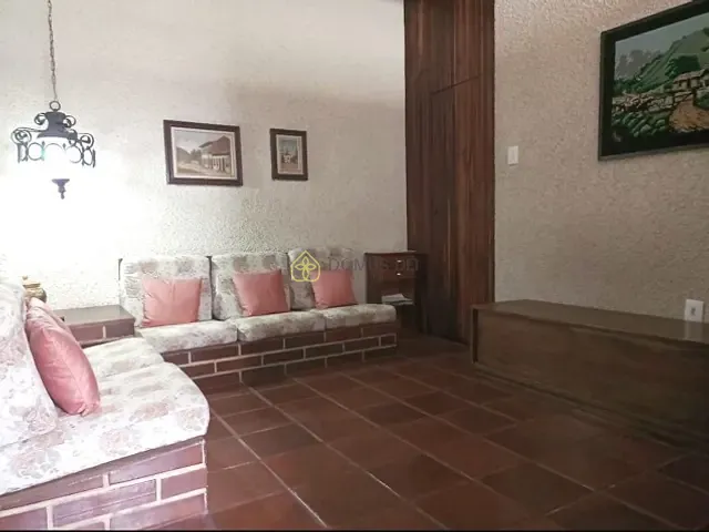 Casa com 430m² 3 quartos e 3 banheiros, à venda, no bairro Jardim Amália em Volta Redonda