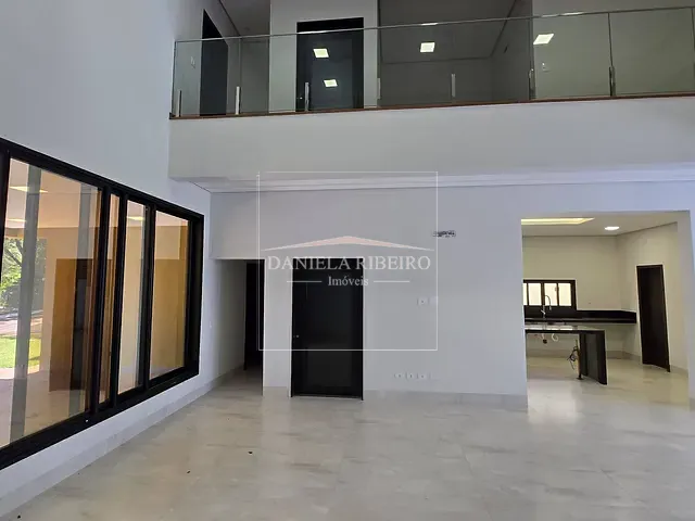Casa com 345m² 5 quartos e 6 banheiros, à venda, no bairro Esperança em Londrina