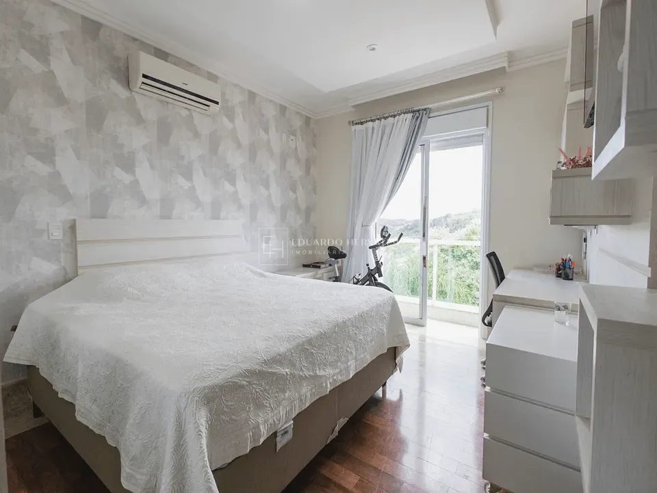 Casa, 4 quartos, 585 m² - Foto 22