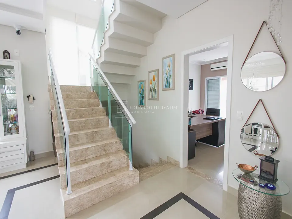 Casa, 4 quartos, 585 m² - Foto 32