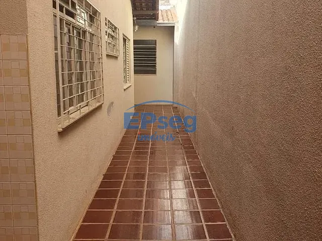 Casa com 330m² 4 quartos e 3 banheiros, à venda, no bairro Lago Parque em Londrina