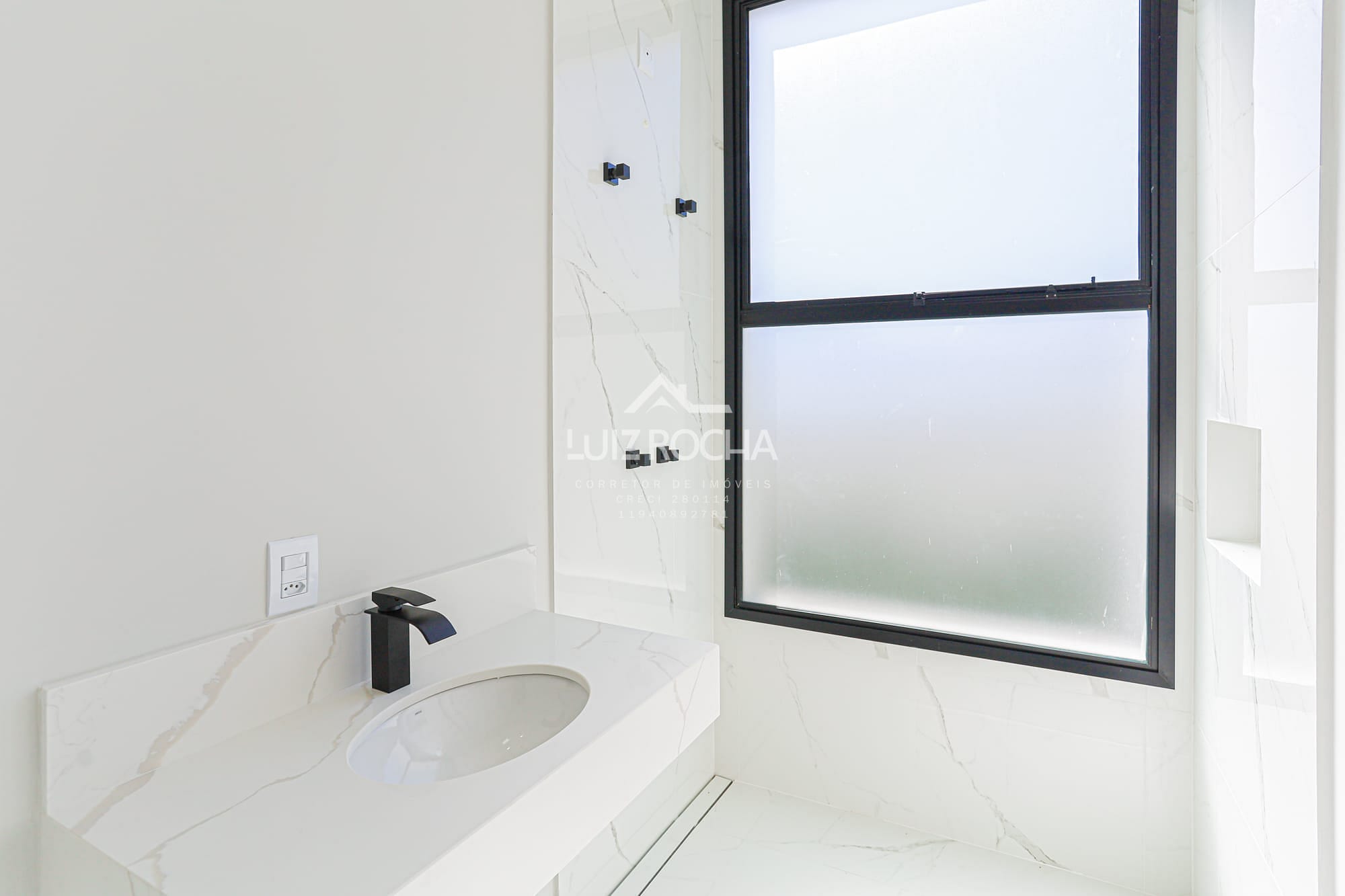 Casa à venda com 4 quartos, 273m² - Foto 31