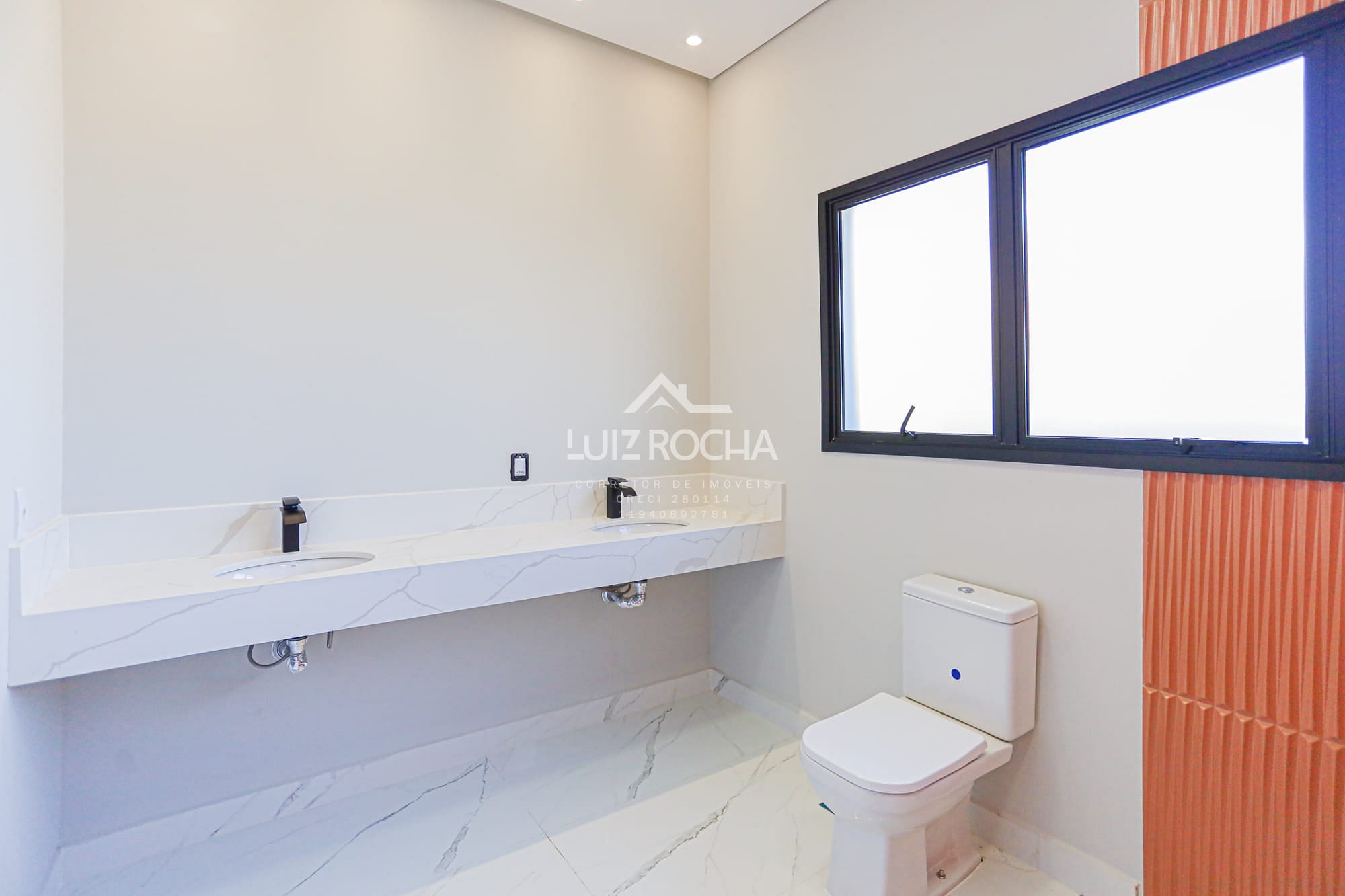 Casa à venda com 4 quartos, 273m² - Foto 40