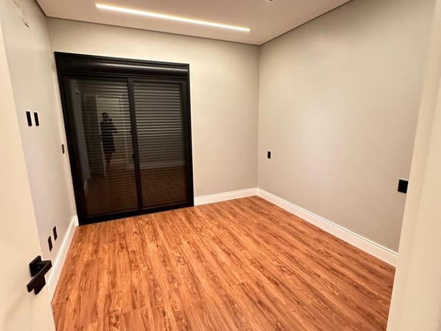 Casa com 339m² 3 quartos e 3 banheiros, à venda, no bairro Porto Madero em Dourados