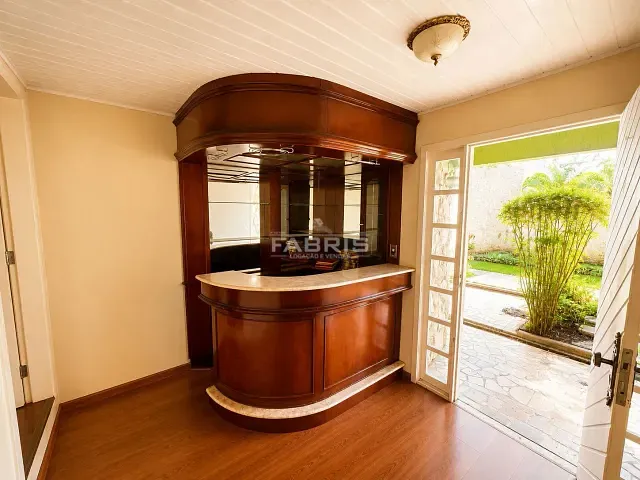 Casa com 276m² 4 quartos e 2 banheiros, à venda, no bairro Ouro Verde em Campo Largo