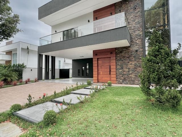 Casa com 496m² 4 quartos e 5 banheiros, à venda, no bairro Jacuhy em Serra