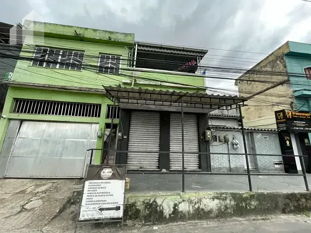 Casa com 430m² 10 quartos e 5 banheiros, à venda, no bairro Guarani em Nova Iguaçu