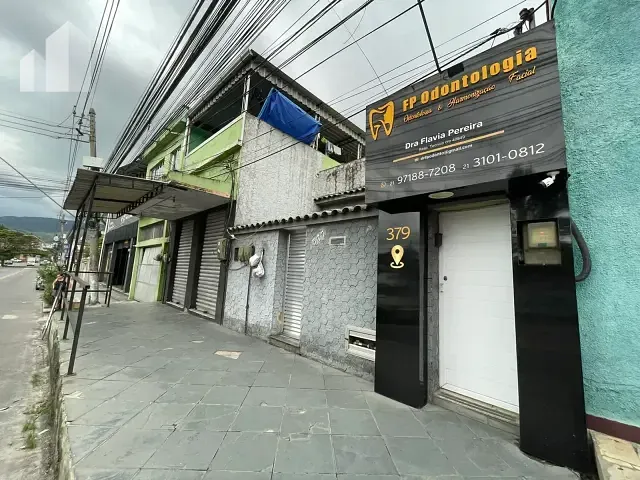 Casa com 430m² 10 quartos e 5 banheiros, à venda, no bairro Guarani em Nova Iguaçu