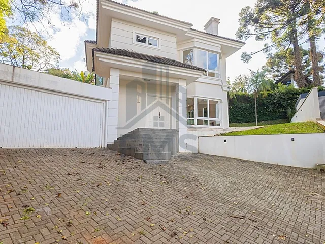 Casa com 908m² 4 quartos e 5 banheiros, à venda, no bairro Campo Comprido em Curitiba