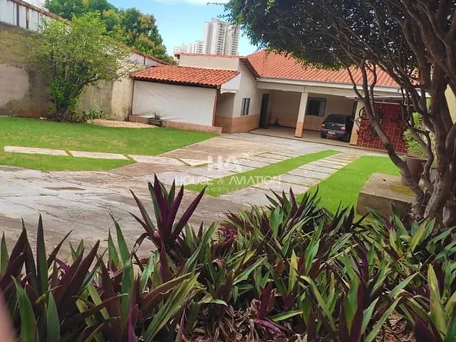 Casa com 614m² 3 quartos e 3 banheiros, à venda, no bairro Jardim Goiás em Goiânia