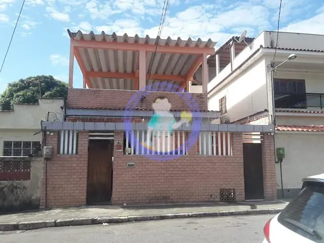 Casa 2 quartos e 2 banheiros, à venda, no bairro Centro em Nilópolis