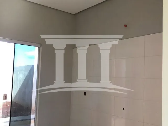 Casa com 300m² 3 quartos e 2 banheiros, à venda, no bairro Jardim Monte Carlo em Sinop