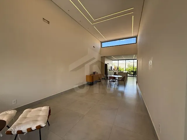 Casa com 250m² 3 quartos e 4 banheiros, à venda, no bairro Quinta da Mata em Rua José Carlos Carvalho