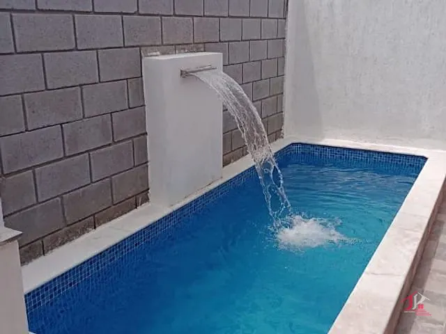 Casa 2 quartos e 2 banheiros, à venda, no bairro Cibratel II em Itanhaém