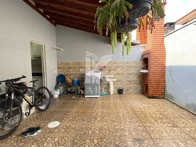 Casa 3 quartos e 2 banheiros, à venda, no bairro Parque Villa Flores em Sumaré