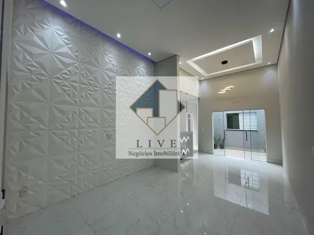 Casa com 150m² 3 quartos e 2 banheiros, à venda, no bairro Vila Cordenonsi em Americana