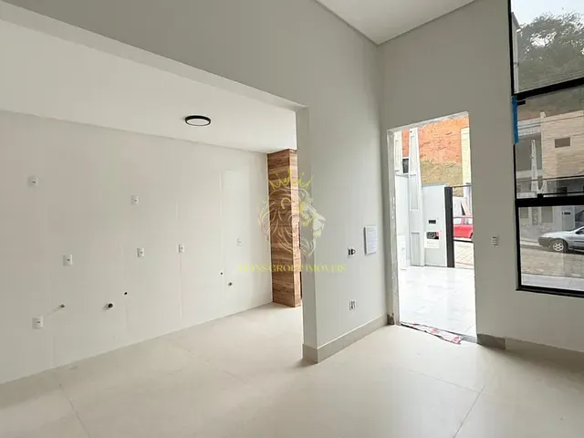 Casa com 100m² 2 quartos e 2 banheiros, à venda, no bairro Areias em Camboriú