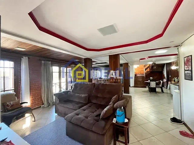 Casa com 228m² 4 quartos e 2 banheiros, à venda, no bairro Imigrantes em Concórdia