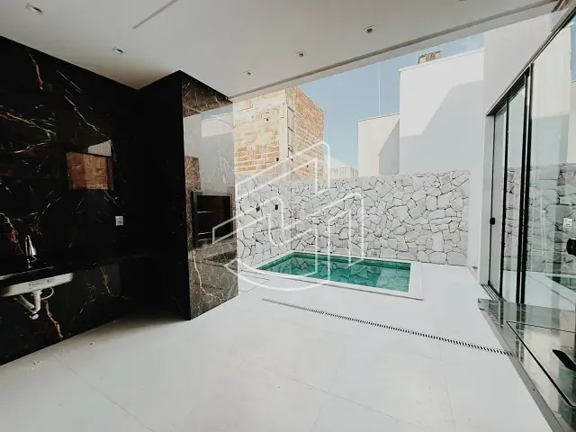 Casa 3 quartos e 4 banheiros, à venda, no bairro Centro em Ananindeua