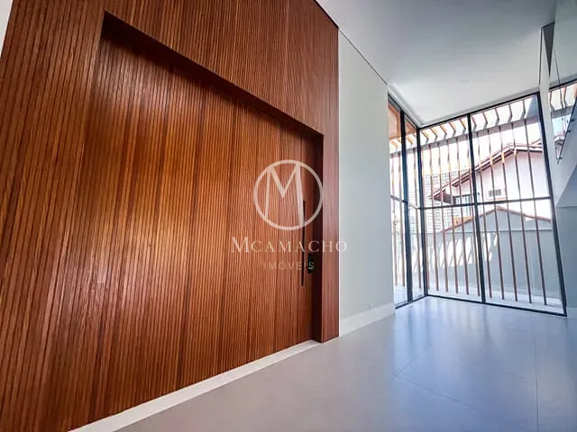 Casa 5 quartos e 8 banheiros, à venda, no bairro Barra da Tijuca em Rio de Janeiro