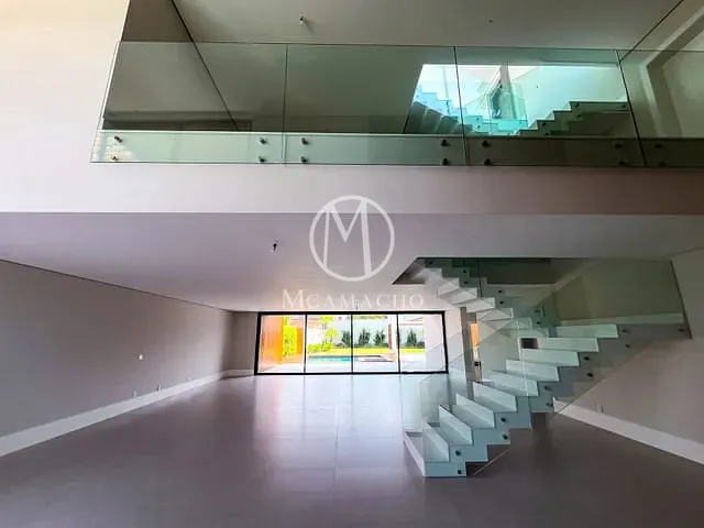 Casa 5 quartos e 8 banheiros, à venda, no bairro Barra da Tijuca em Rio de Janeiro