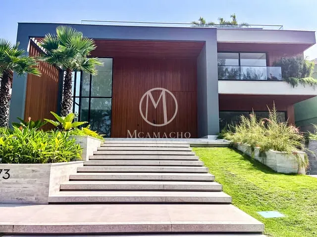 Casa 5 quartos e 8 banheiros, à venda, no bairro Barra da Tijuca em Rio de Janeiro