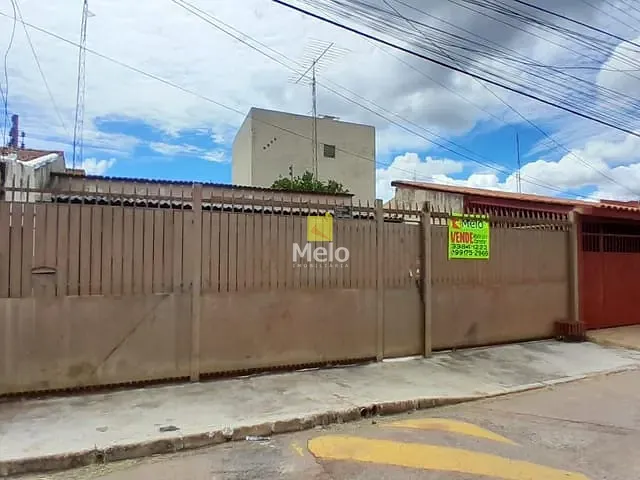 Casa 3 quartos e 2 banheiros, à venda, no bairro Setor Central (Gama) em Brasília