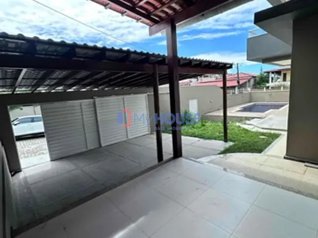 Casa 4 quartos e 5 banheiros, para alugar, no bairro Nossa Senhora da Vitória em Ilhéus
