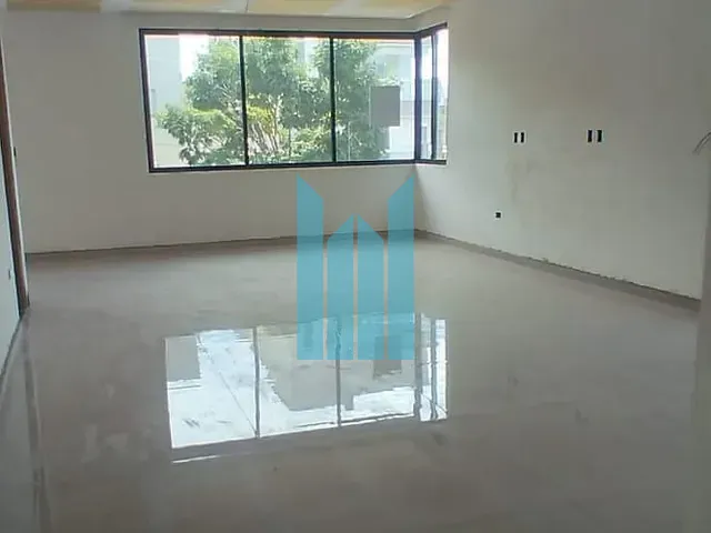 Casa com 275m² 3 quartos e 2 banheiros, à venda, no bairro Jardim Carolina em Poços de Caldas