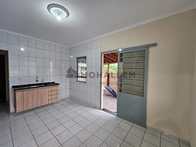 Casa com 100m² 3 quartos e 1 banheiro, à venda, no bairro Centro em Piranguinho