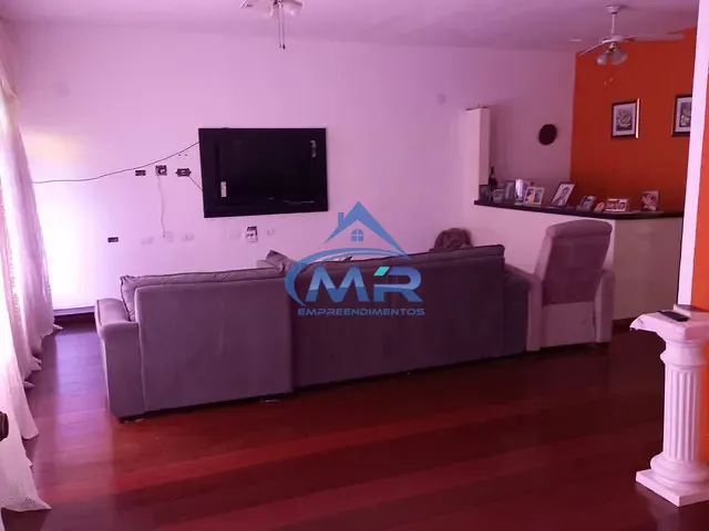 Casa com 450m² 3 quartos e 2 banheiros, à venda, no bairro Vila Buenos Aires em São Paulo