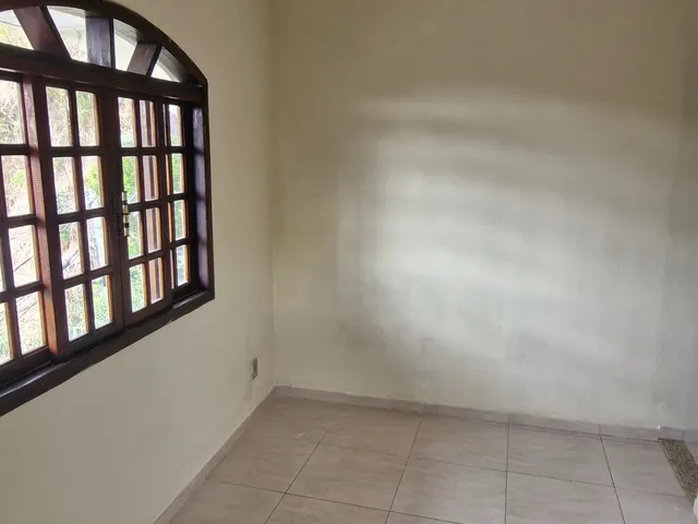 Casa 2 quartos e 1 banheiro, para alugar, no bairro Pedreira em Vassouras
