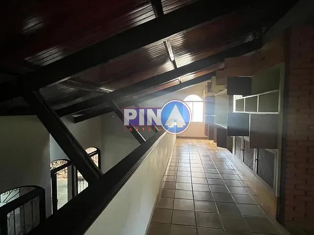 Casa 5 quartos e 4 banheiros, para alugar, no bairro Setor Marista em Goiânia