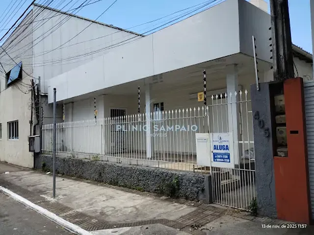 Casa com 180m² 3 quartos e 3 banheiros, para alugar, no bairro Centro de Vila Velha em Vila Velha