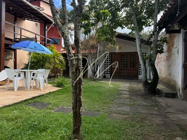Casa com 700m² 5 quartos e 8 banheiros, à venda, no bairro Jardim Atlântico em Ilhéus
