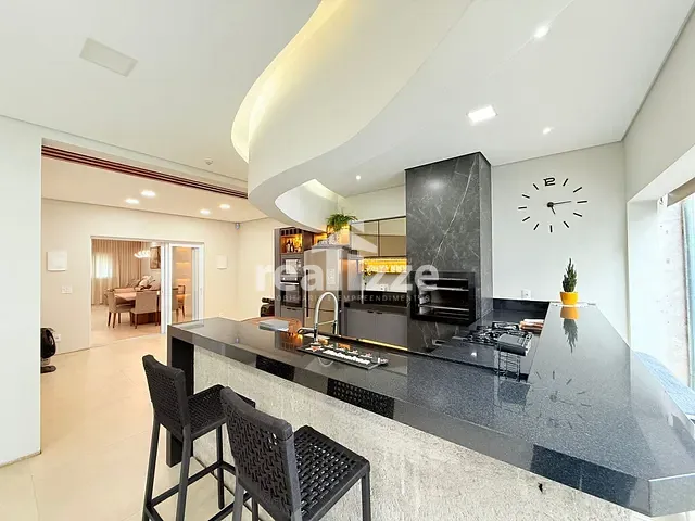 Casa com 250m² 2 quartos e 2 banheiros, à venda, no bairro Loteamento Boa Vista II em Itapira
