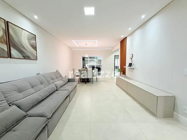 Casa com 250m² 2 quartos e 2 banheiros, à venda, no bairro Loteamento Boa Vista II em Itapira