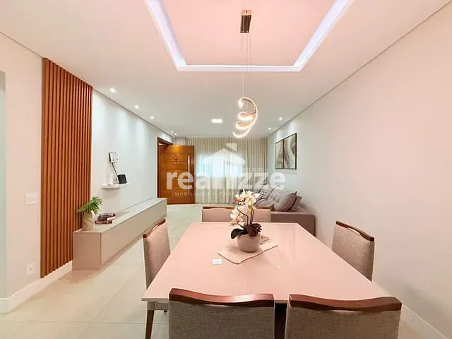 Casa com 250m² 2 quartos e 2 banheiros, à venda, no bairro Loteamento Boa Vista II em Itapira