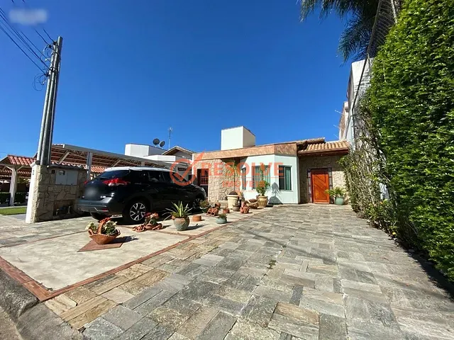 Casa com 393m² 3 quartos e 3 banheiros, à venda, no bairro Residencial São Paulo em Jacareí