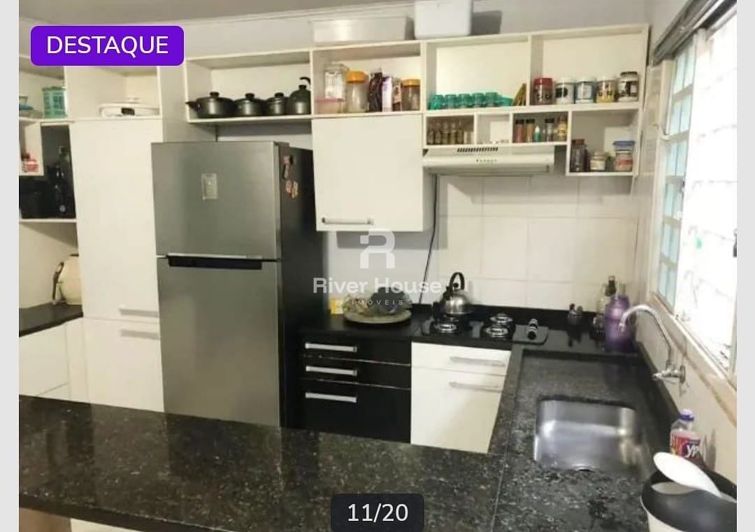 Casa à venda com 2 quartos, 180m² - Foto 16