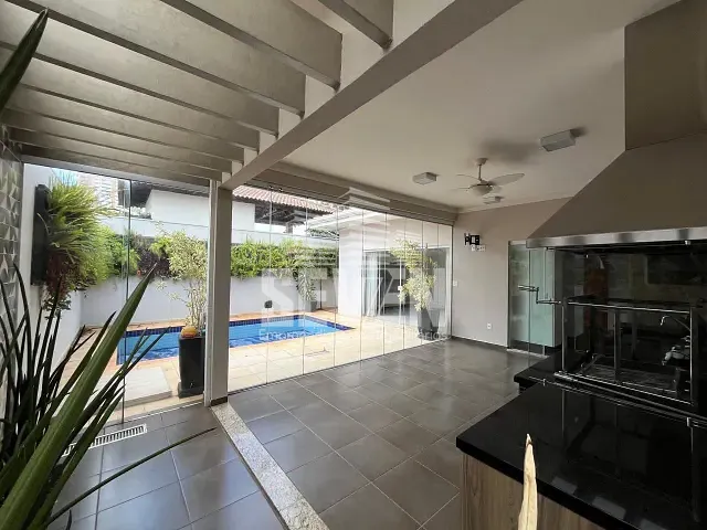 Casa com 360m² 3 quartos e 4 banheiros, à venda, no bairro Residencial Villaggio III em Bauru