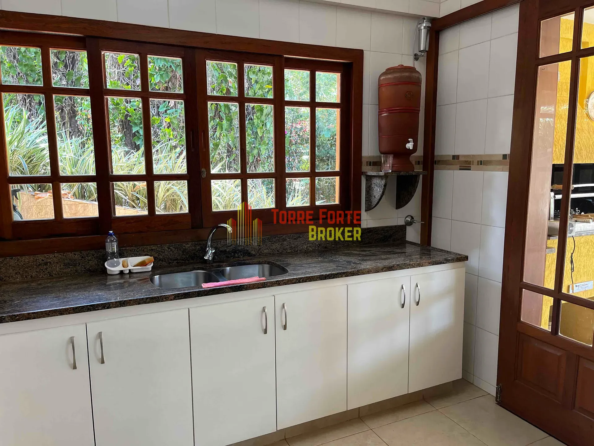 Casa, 5 quartos, 250 m² - Foto 32