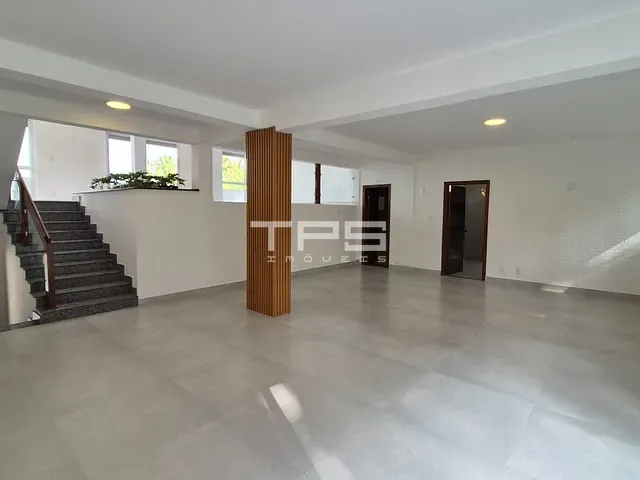 Casa com 1003m² 4 quartos e 3 banheiros, à venda, no bairro Jardim Panorama em Guaratinguetá