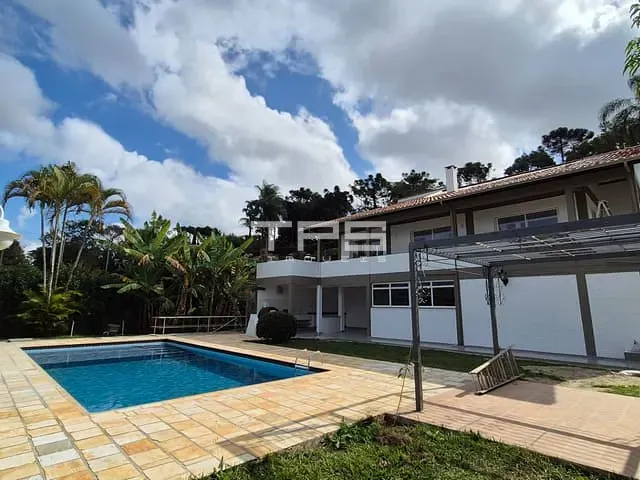 Casa com 1003m² 4 quartos e 3 banheiros, à venda, no bairro Jardim Panorama em Guaratinguetá