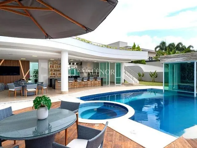 Casa com 1000m² 4 quartos e 7 banheiros, à venda, no bairro Quinta das Paineiras em Jundiaí
