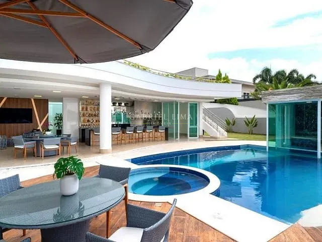 Casa com 1000m² 4 quartos e 7 banheiros, à venda, no bairro Quinta das Paineiras em Jundiaí