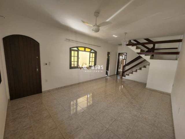 Casa com 320m² 4 quartos e 3 banheiros, à venda, no bairro Bosque Beira Rio (Colinas) em Rio das Ostras